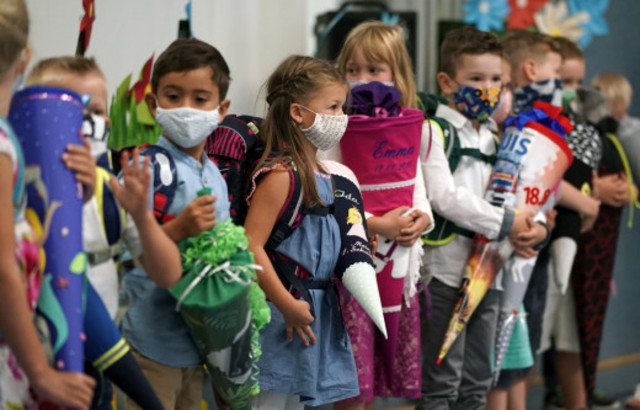 Ανοιγμα σχολείων: Τι μάσκα θα πρέπει να φορούν τα παιδιά